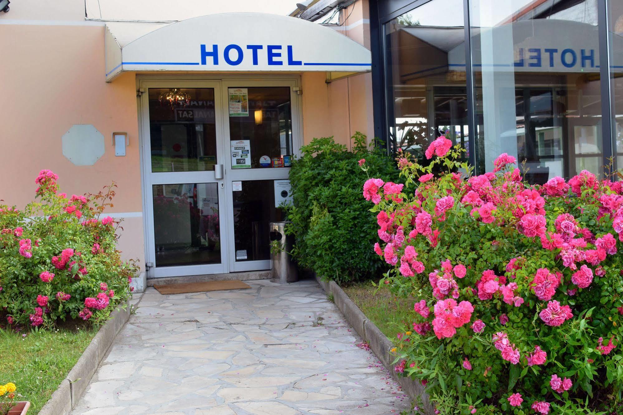 Hotel Restaurant Les Jardins D'Épône Eksteriør bilde